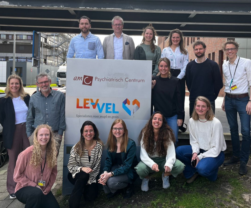 Medewerkers van Levvel met collega's van de Duitse Universiteitskliniek uit Ulm